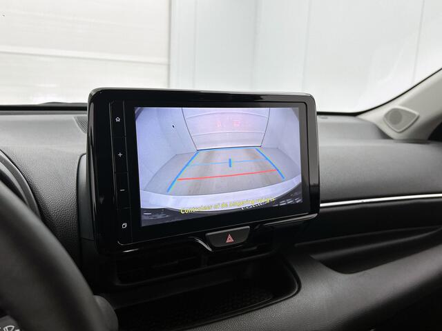 Toyota YARIS 1.5 Hybrid Dynamic | Apple Carplay / Android Auto | Stuur- en Stoelverwariming | Blind Spot Monitor |