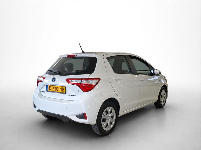 Toyota YARIS 1.5 Hybrid Active Limited | Navigatie | Cruise | Starknop Mats foto's maken