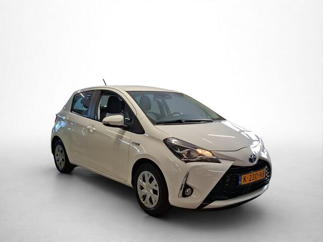 Toyota YARIS 1.5 Hybrid Active Limited | Navigatie | Cruise | Starknop Mats foto's maken