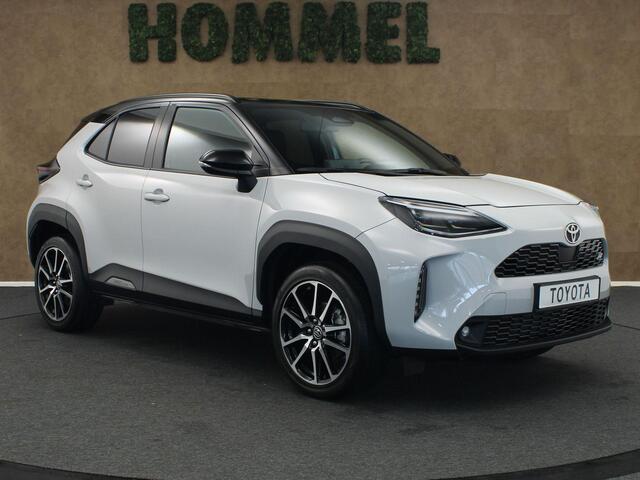 Toyota YARIS Cross 1.5 Hybrid 130 GR Sport - ELEKTRISCH BEDIENDE ACHTERKLEP - PARKEERSENSOREN VOOR + ACHTER - STOELVERWARMING VOORSTOELEN - STUURWIELVERWARMING - DODEHOEKDETECTIE - KEYLESS ENTRY/START - APPLE CARPLAY/ANDROID AUTO - CAMERA