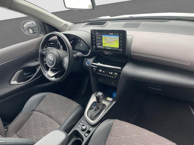 Toyota YARIS Cross 1.5 Hybrid AWD Executive | Panodak | HUD | Trekhaak | 360 camera
