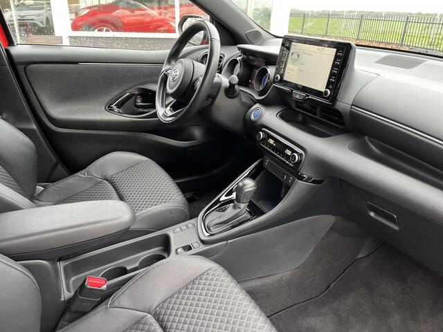 Toyota YARIS 1.5 Hybrid Executive | Stoelverwarming | Camera | Keyless Entry