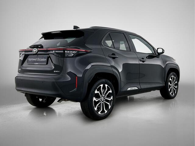 Toyota YARIS Cross 1.5 Hybrid 115 First Edition | BTW Voertuig | Stuur en stoelverwarming |