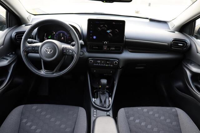 Toyota YARIS 1.5 Hybrid 115 Dynamic, Comfort Pack, Nieuw en snel leverbaar met ¤1500 inruilpremie!!