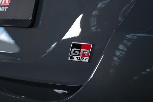 Toyota YARIS 1.5 Hybrid 130 GR Sport, Plus pack, Nieuw en in april leverbaar!