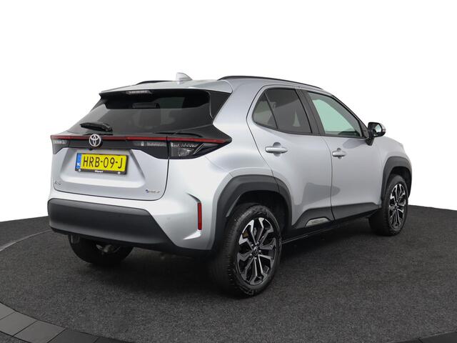 Toyota YARIS Cross 1.5 Hybrid 115 First Edition | Parkeersensoren | Dodehoekdetectie | Stuur/Stoelverwarming | Apple Carplay/Android Auto |