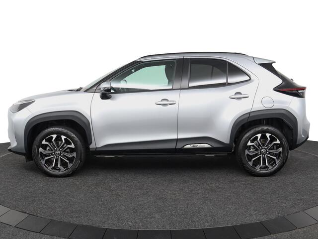 Toyota YARIS Cross 1.5 Hybrid 115 First Edition | Parkeersensoren | Dodehoekdetectie | Stuur/Stoelverwarming | Apple Carplay/Android Auto |