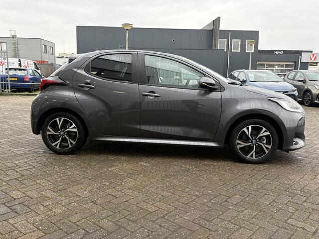 Toyota YARIS 1.5 Hybrid 115 First Edition