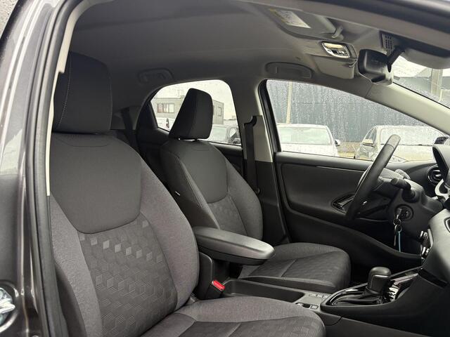 Toyota YARIS 1.5 Hybrid 115 First Edition