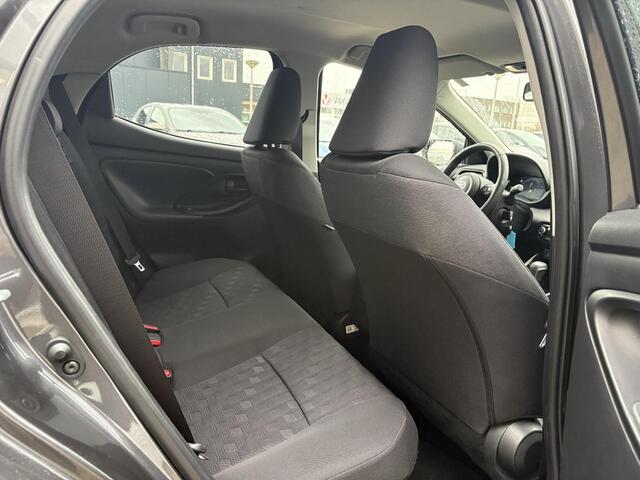 Toyota YARIS 1.5 Hybrid 115 First Edition