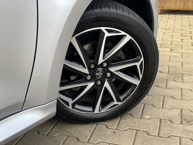 Toyota YARIS 1.5 VVT-i TeamNL | Keyless | Led | Adaptive Cruise