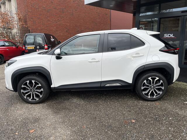 Toyota YARIS Cross 1.5 Hybrid Dynamic // FULL LED // KEYLESS // ADAPT. CRUISE // CAMERA // NAVI+CARPLAY //
