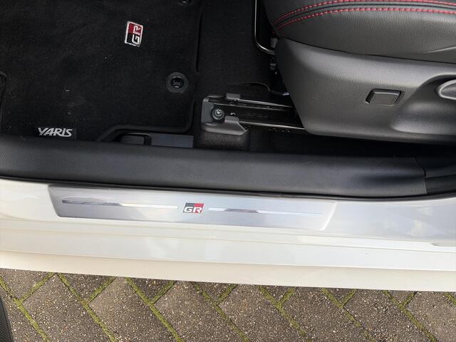 Toyota YARIS 1.5 Hybrid 130 GR Sport