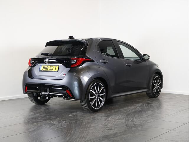 Toyota YARIS 1.5 Hybrid 130 GR Sport Apple Carplay | 130 pk | Toyota Safety Sense |