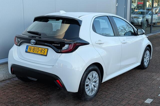 Toyota YARIS 1.5 Hybrid Active Achteruitrijcamera, Navigatie met Android Auto & Apple Carplay, Adaptive Cruise Control
