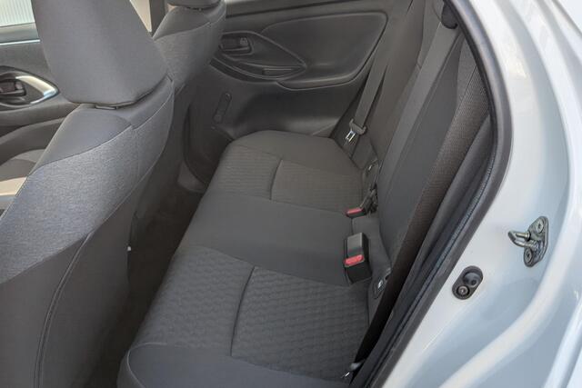 Toyota YARIS 1.5 Hybrid Active Achteruitrijcamera, Navigatie met Android Auto & Apple Carplay, Adaptive Cruise Control