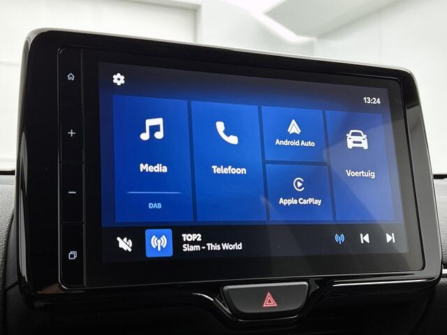 Toyota YARIS 1.5 Hybrid 115 First Edition | Apple Carplay/ Android Auto | Blind Spot Monitor | Parkeersensoren voor+achter | Stoel- en Stuurverwarming |