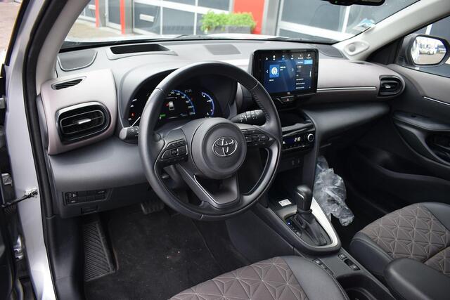 Toyota YARIS Cross 1.5 Hybrid Executive | Two Tone | Apple CarPlay | Half Leer | Stoelverwarming