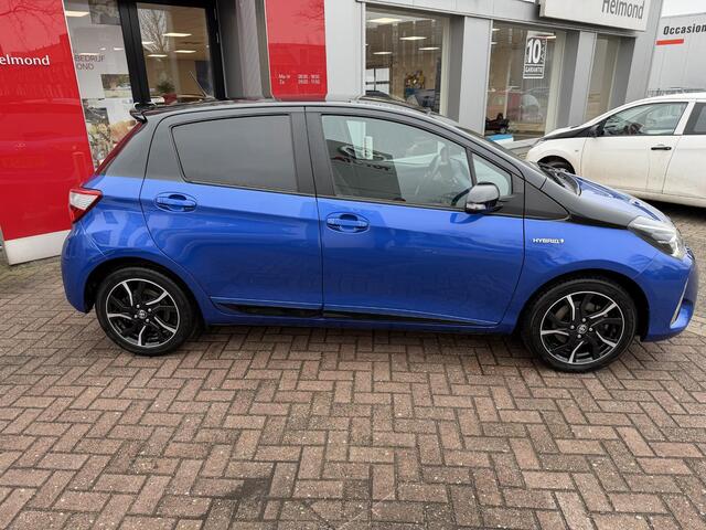 Toyota YARIS 1.5 Hybrid Bi-Tone