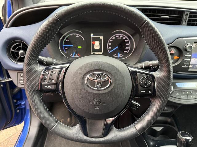 Toyota YARIS 1.5 Hybrid Bi-Tone