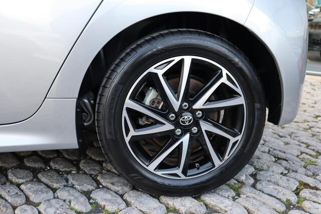 Toyota YARIS 1.5 Hybrid Dynamic Plus, Head Up Display