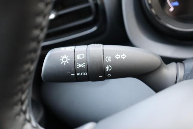 Toyota YARIS 1.5 Hybrid Dynamic Plus, Head Up Display