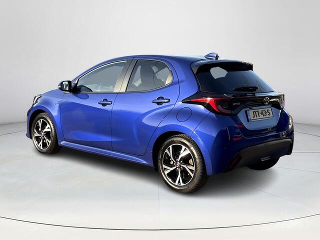 Toyota YARIS 1.5 Hybrid 115 Dynamic **ALL SEASON BANDEN/ PARKEERSENSOREN/ STUURVERWARMING/ GARANTIE**