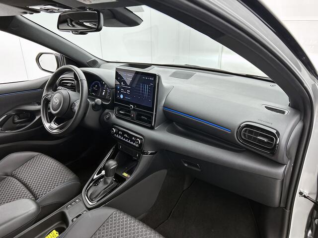 Toyota YARIS 1.5 Hybrid 130 Executive | Navigatie | BLS | PDC V+A | Head-up | Stuur-Stoelverwarming | L