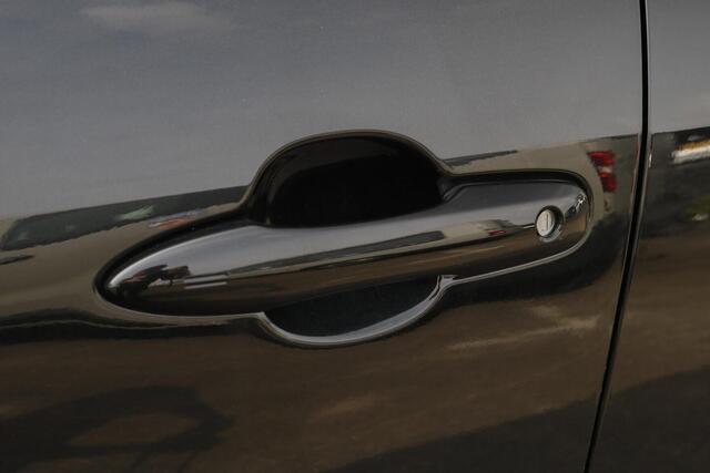 Toyota YARIS Cross 1.5 Hybrid Adventure AWD | Vierwielaandrijving | Stuurverwarming |