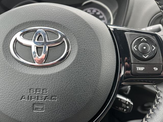 Toyota YARIS 1.5 Hybrid Aspiration | Navigatie | Climate control | Cruise control | Parkeercamera |