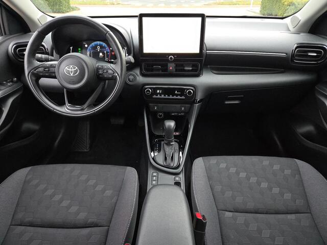 Toyota YARIS 1.5 Hybrid 115 Dynamic Comfort Pack | NL Auto | Apple CarPlay | Blindspot| Rijklaar incl. garantie |