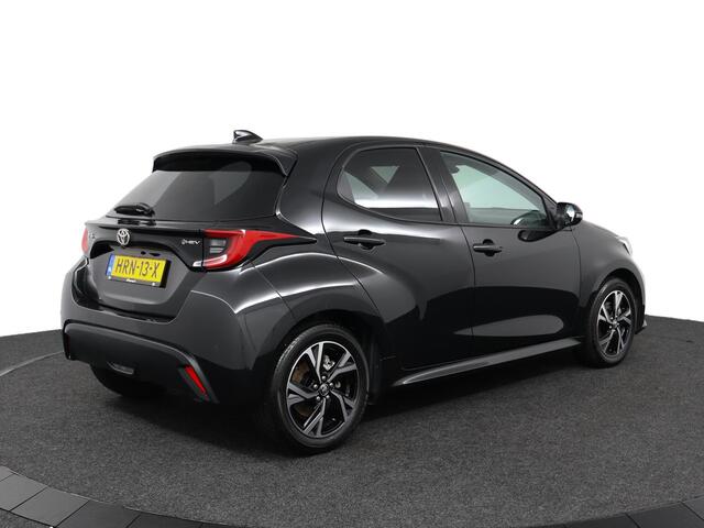 Toyota YARIS 1.5 Hybrid 115 Dynamic | Parkeersensoren | Stoel / Stuurverwarming | Dodehoek detectie |