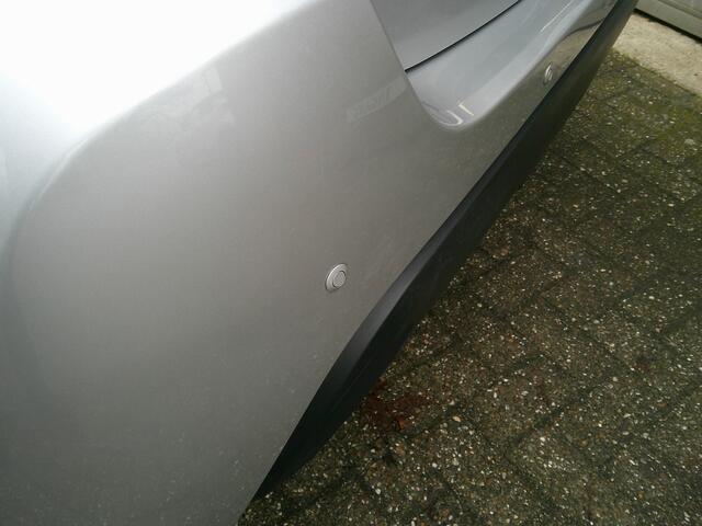 Toyota YARIS 1.5 Hybrid Dynamic Navi Pdc V+A