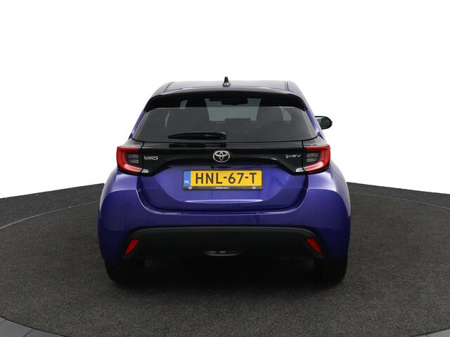 Toyota YARIS 1.5 Hybrid 115 Dynamic | Parkeersensoren Rondom | Stoel en Stuurverwarming | Navigatie | Keyless Entry |