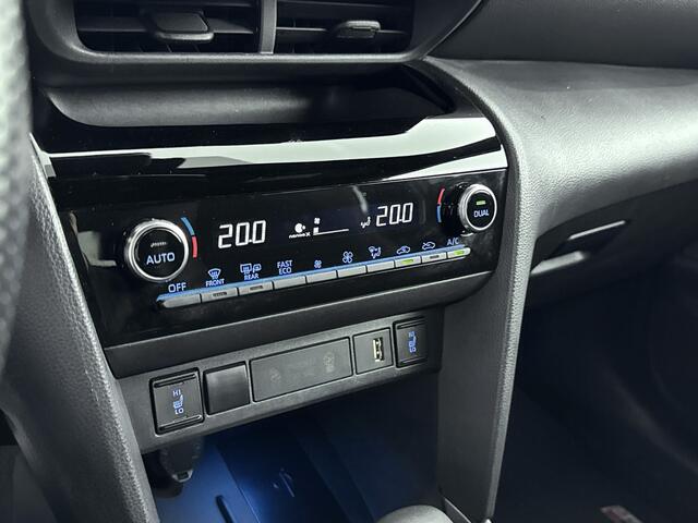 Toyota YARIS Cross 1.5 Hybrid GR Sport | Apple Carplay | Parkeercamera | Stoelverwarming |