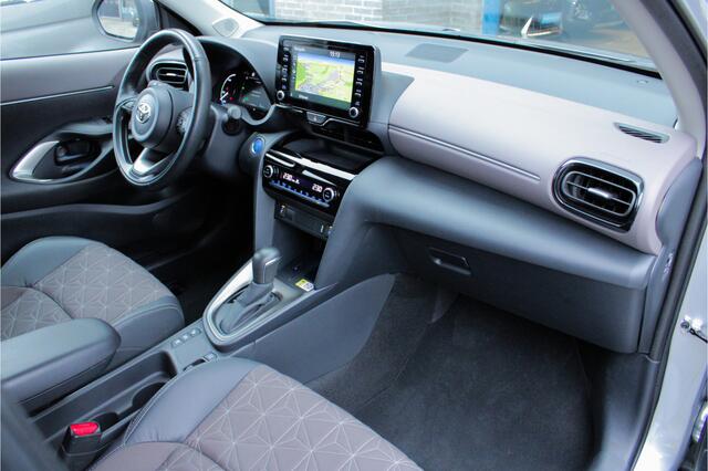 Toyota YARIS Cross 1.5 Hybrid Executive |leder|360 camera|voorruitverwarming|elek klep|