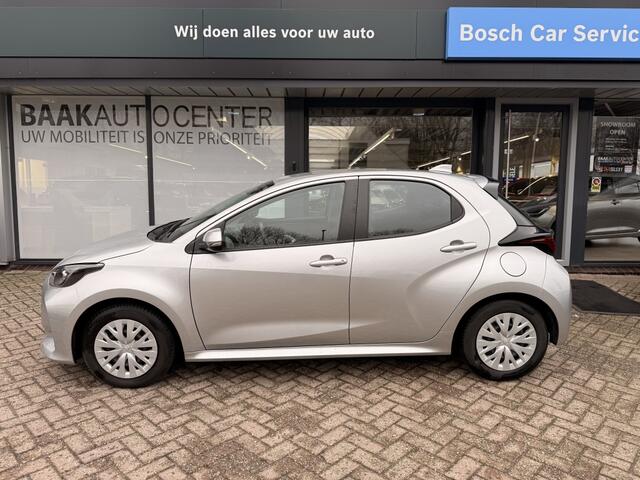Toyota YARIS 1.5 Hyb. Active | Navigatie | Camera | Climate