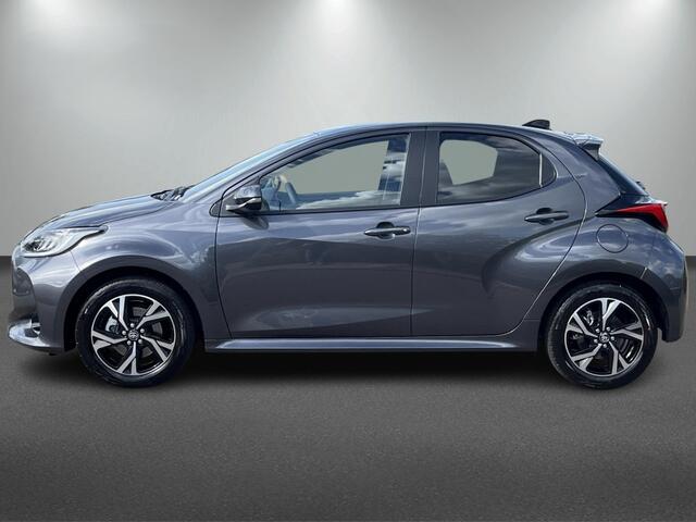 Toyota YARIS 1.5 Hybrid Black edition 115pk | Stoel en Stuur verwarming.