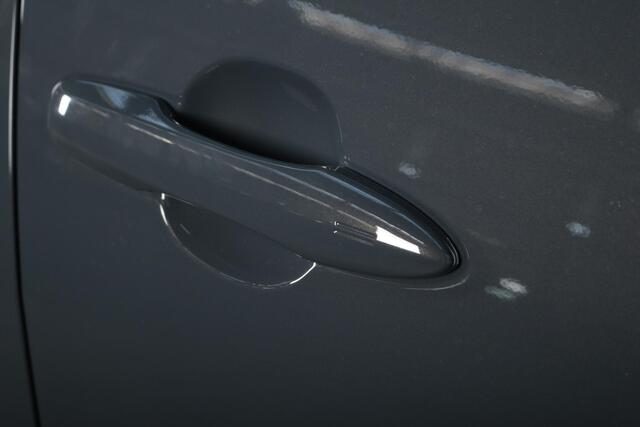 Toyota YARIS 1.5 Hybrid 130 GR Sport, Plus pack, Nieuw en in april leverbaar!