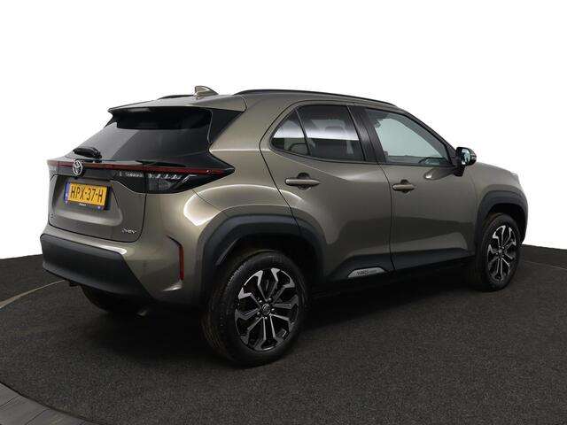 Toyota YARIS Cross 1.5 Hybrid 115 First Edition | Adaptive Cruise Control | Achteruitrijcamera | Stoelverwarming | Stuurverwarming | Apple Carplay | Android Auto | Parkeersensoren |