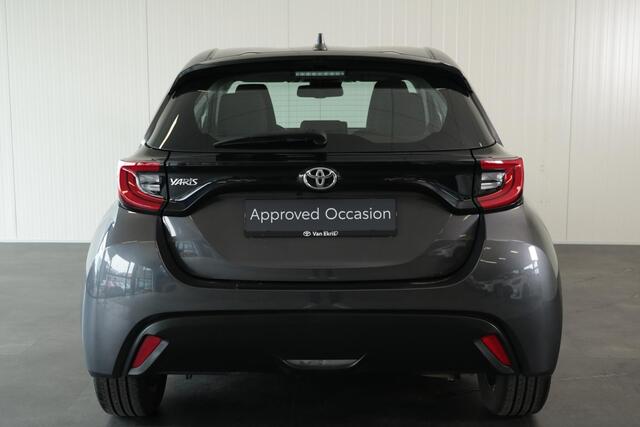 Toyota YARIS 1.5 VVT-i Dynamic Limited, Stoel & Stuurverwarming , Adaptieve Cruise control, Parkeercamera, Apple Carplay, Android Auto.