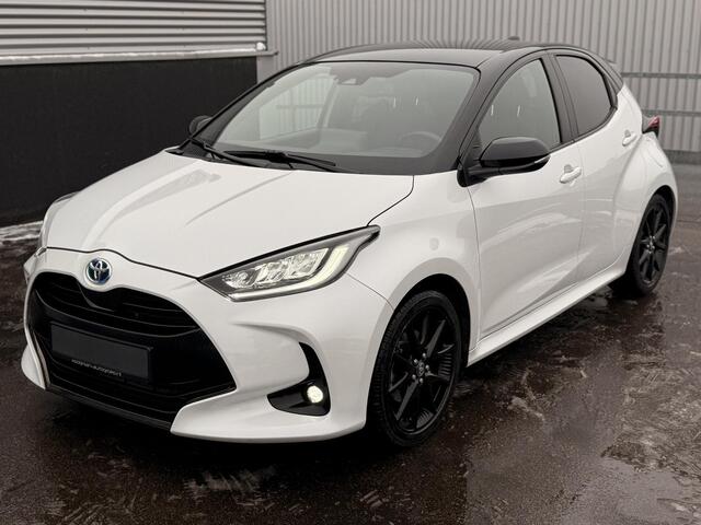 Toyota YARIS 1.5 Hybrid Executive Panoramadak, Dodehoekdetectie, HUD, LMV, LED, Stoelverwarming, Navigatie,