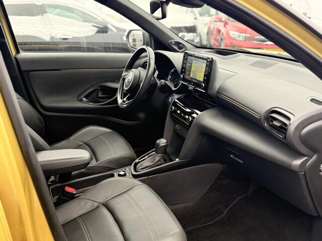 Toyota YARIS Cross 1.5 Hybrid Launch Edition AWD Panoramadak, Rondom camera, Lederen interieur, Stoelverwarming, Dodehoekdetectie, JBL, HUD, AppleCarplay AndroidAuto, LM velgen