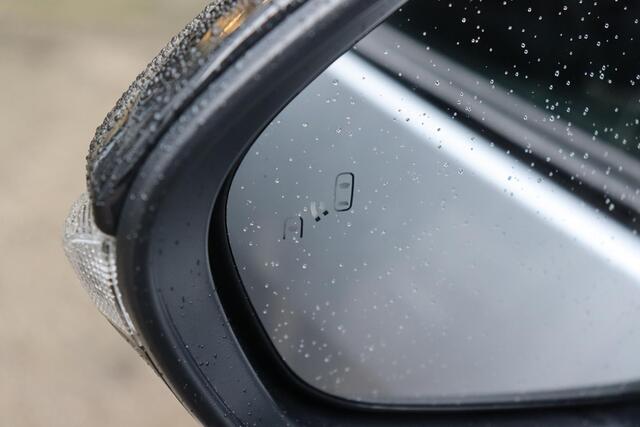 Toyota YARIS 1.5 Hybrid 130 GR Sport, Head-Up Display , Stoel- en stuurverwarming