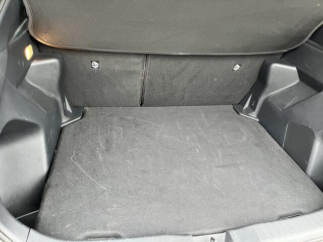 Toyota YARIS Cross 1.5 Hybrid 115 Dynamic Limited Parkeersensoren Stoel Stuur Verwarming PDC