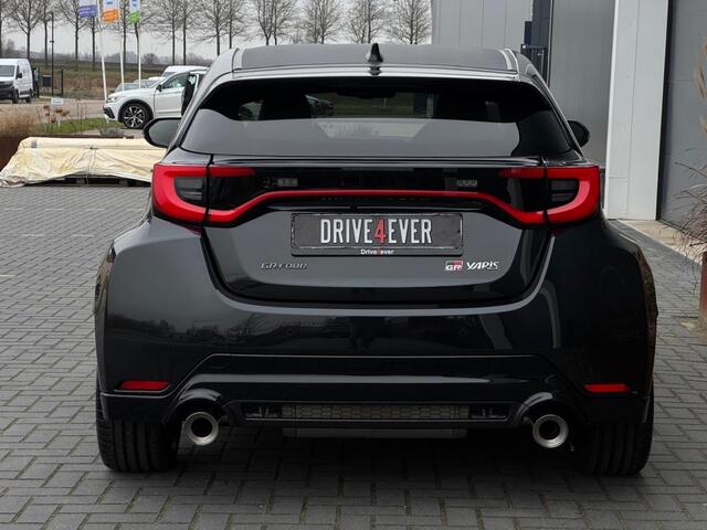 Toyota YARIS 1.6 Turbo GR Performance 280PK NIEUW SPERDIFF CLIMATE LEDER