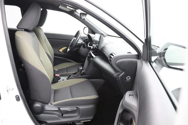 Toyota YARIS Cross 1.5 Hybrid Explore | Parkeersensoren | Stoelverwarming | Navigatie | Keyless Entry |