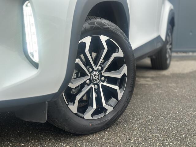 Toyota YARIS Cross 1.5 Hybrid 115 First 1e eigenaar / NL Auto / Trekhaak / Navi