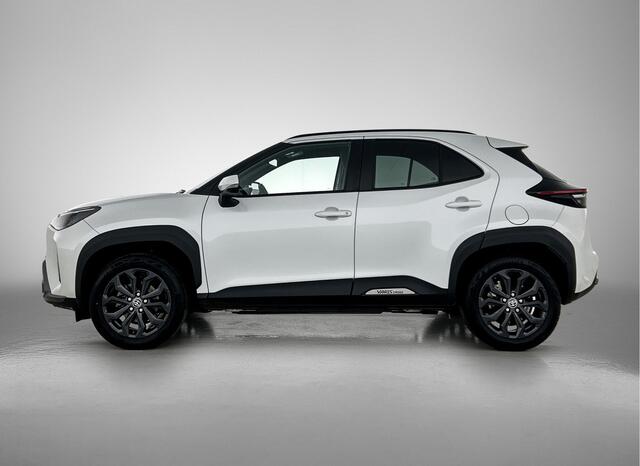 Toyota YARIS Cross 1.5 Hybrid Explore | 1e Eigenaar | NIEUW GELEVERD & ONDERHOUDEN | Trekhaak | Stoelverwarming | PDC |