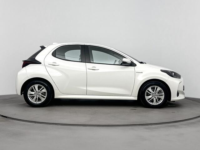 Toyota YARIS 1.5 Hybrid Business Plus | Apple Carplay | Parkeercamera |